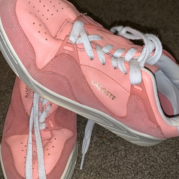 Sneakers - Picture 2 of 5